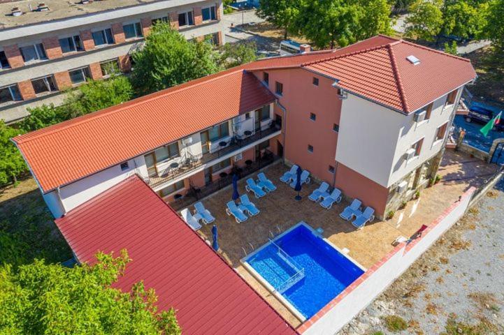 Family Hotel Preslav Ngoại thất bức ảnh